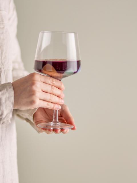 Gildor Wine Glass, Brown, Glass