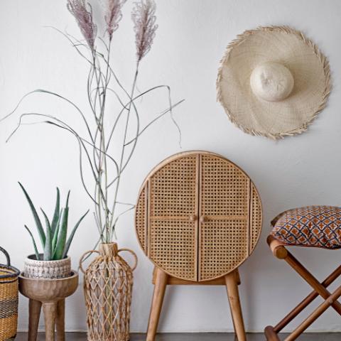 Otto Armoire, Nature, Rotin