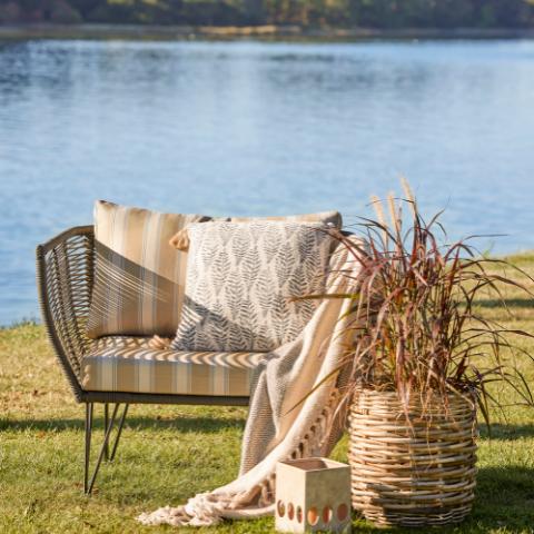 Mundo Lounge Chair, Green, Metal