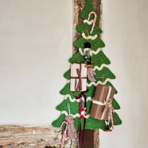 Nikita Bibelot, Multicolore, Pin