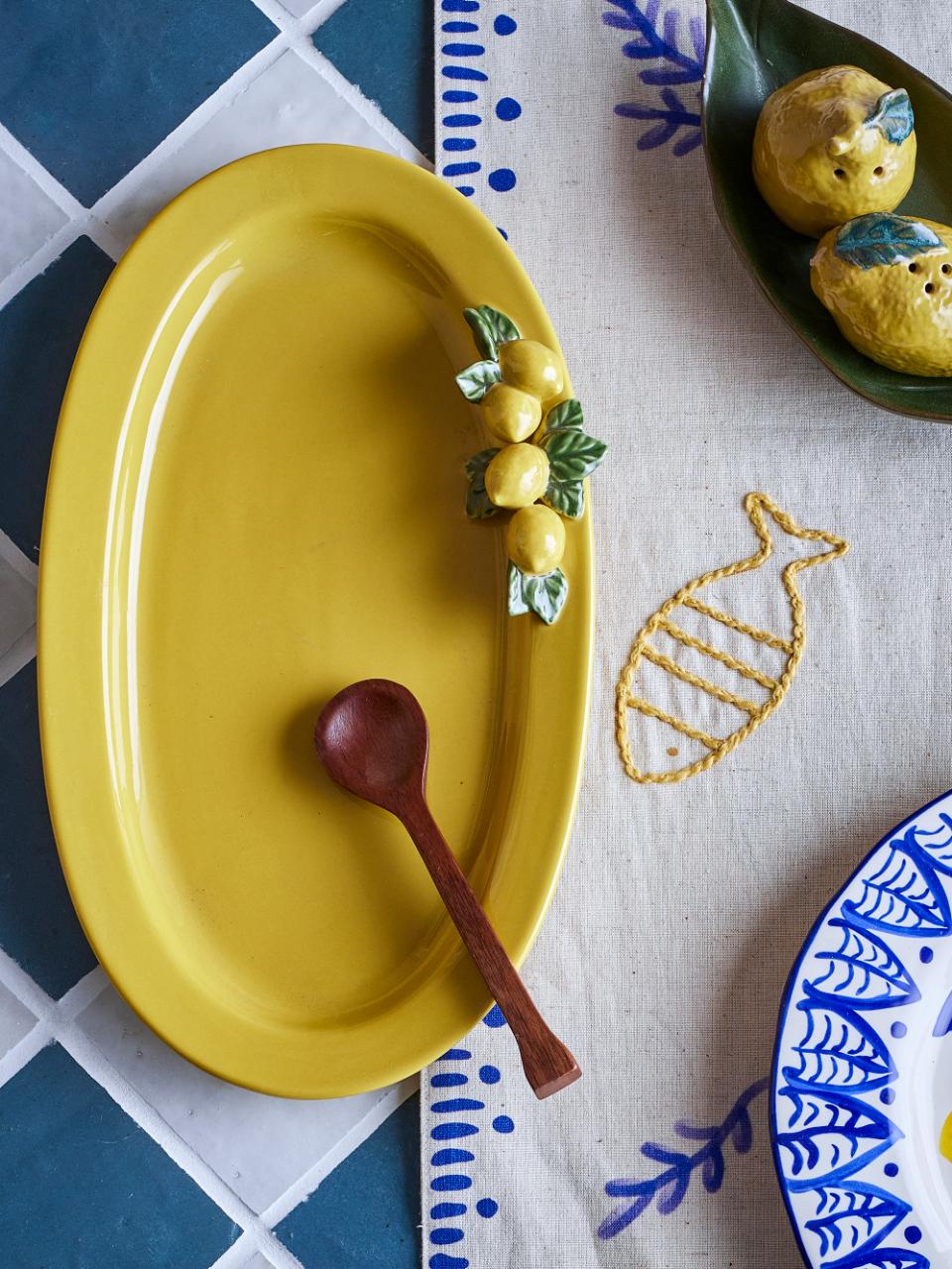 Repose-cuillère Et Assiette De Service Motif Citron Gisela Graham – Grès Blanc – 14x20 Cm – Style Méditerranéen