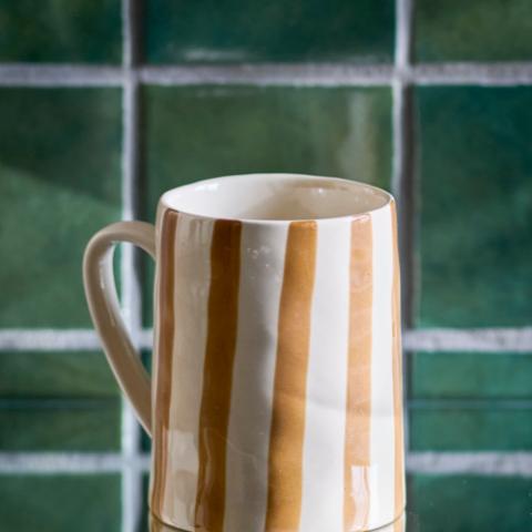Begonia Mug, Brown, Stoneware