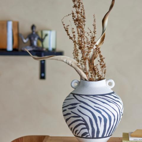 Togo Vase, Black, Stoneware