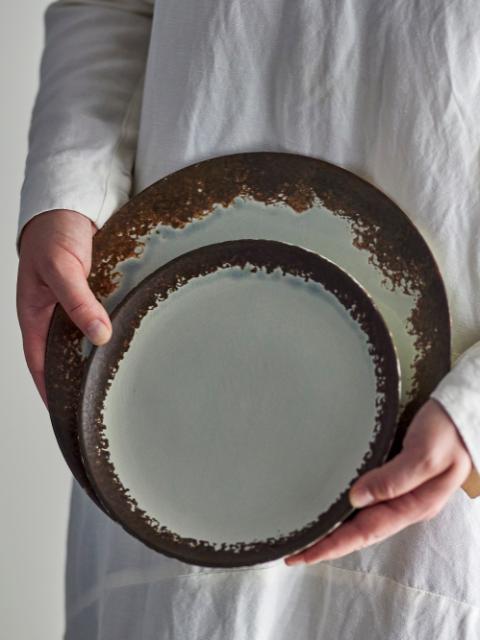 Paula Plate, Brown, Stoneware
