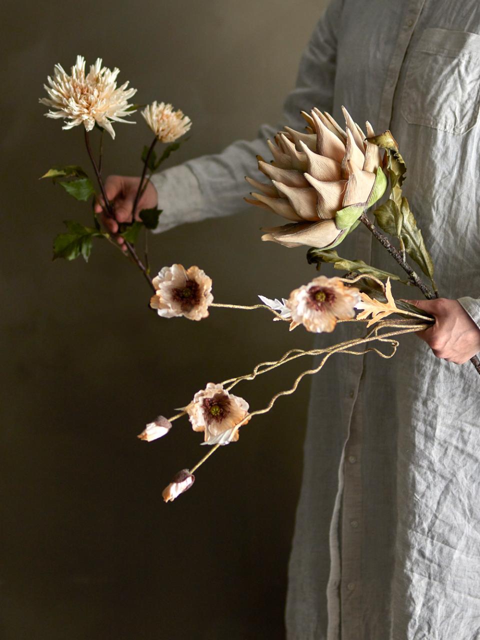 Poppy Stiel, Natur, Künstliche Blumen