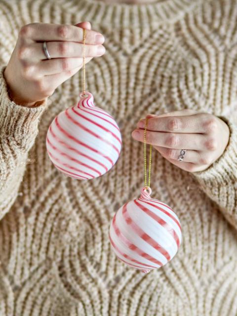 Zwirl Ornament, Red, Glass