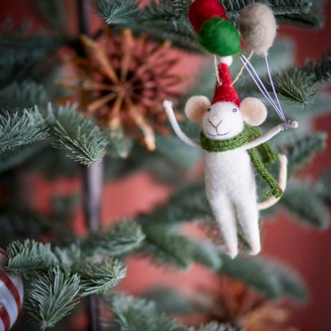 Peo Ornament, White, Wool