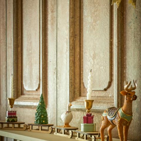 Dasher Deco, Multi, Polyresin