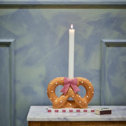 Pretzie Candle Holder, Brown, Ceramic