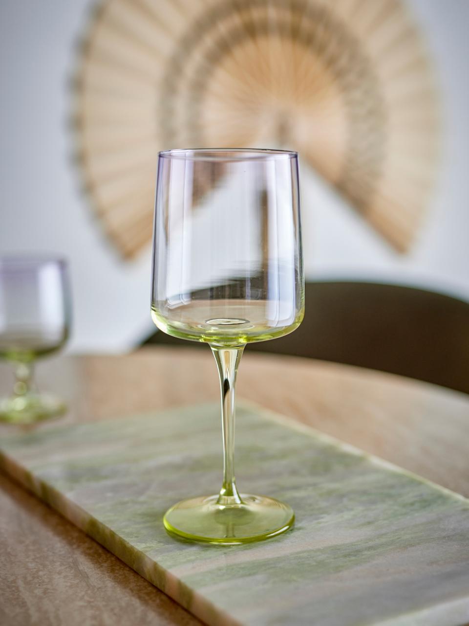 Luciana Weinglas, Bunt, Glas