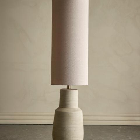 Linetta Floor Lamp, White, Stoneware