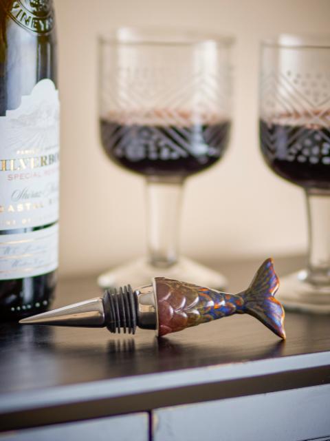 Prue Wine Stopper, Brown, Stoneware