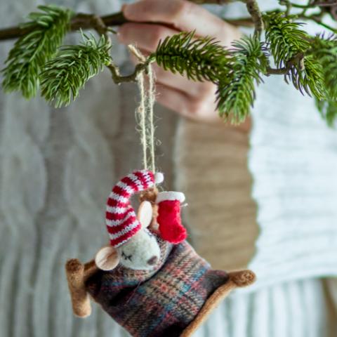 Peo Ornament, Brown, Wool