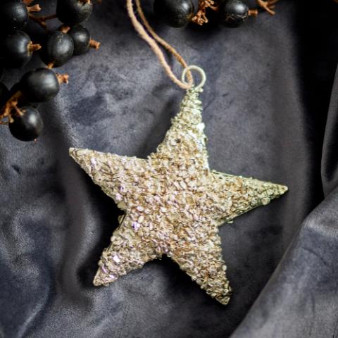 Sarika Bibelot, Or, Métal