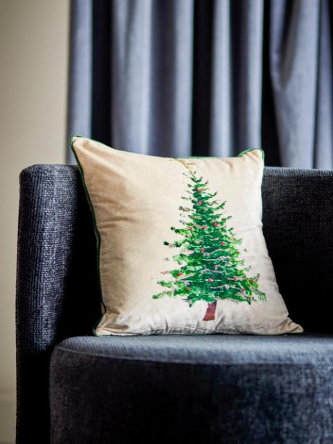 Evelin Cushion, White, Cotton